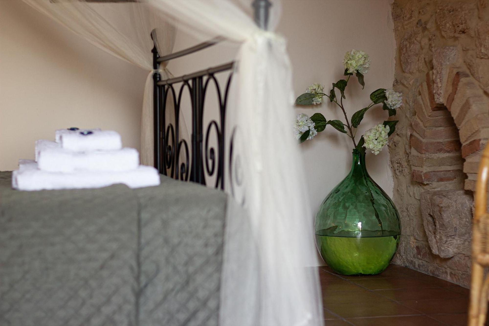 Casa Zampani Bed & Breakfast Massa Martana Ruang foto